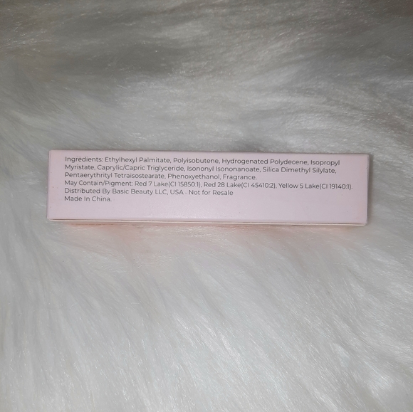 Basic Beauty Lip Oil💋 - Picture 2 of 6